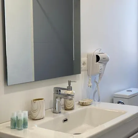 Lucas Oasis Apartment