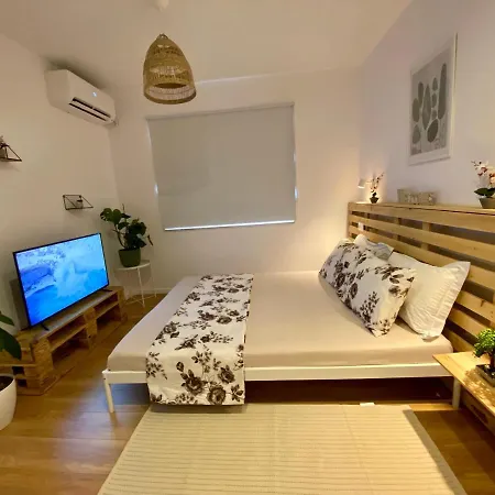 Διαμέρισμα Lucas Oasis *